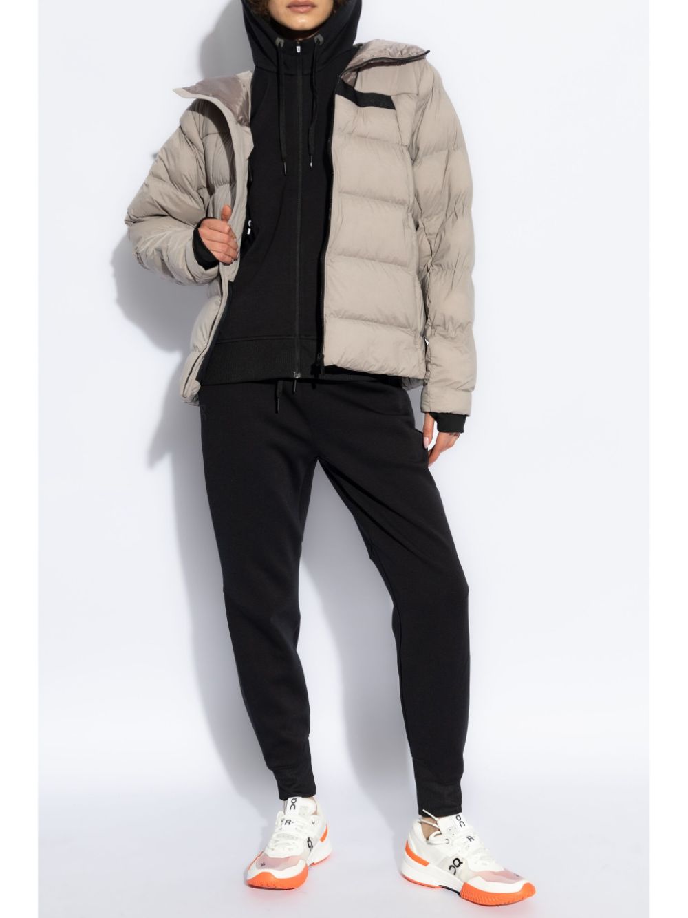 On Challenger 2 Womens Jacket-Zinc