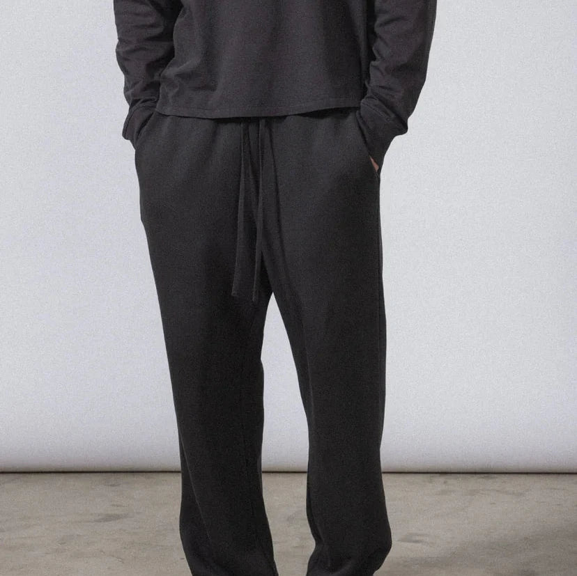 Elwood Clothing Core Straight Leg Sweatpant- Vintage Black