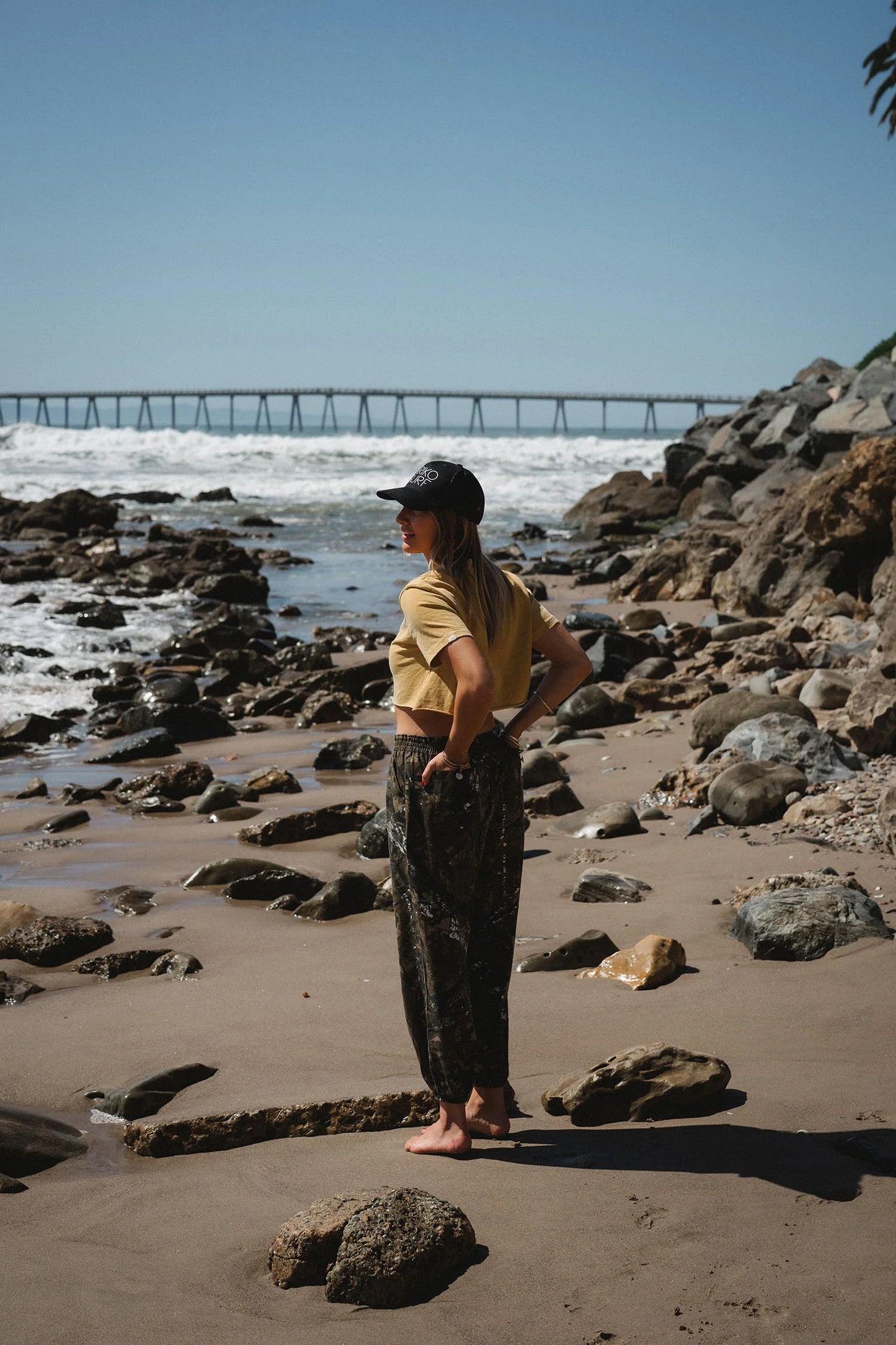 ARIKO LA Beach Crop Tee Shirt- Sandstone