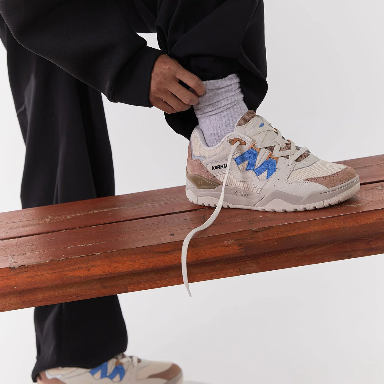 Karhu Fusion XT Warm Taupe/Azure Blue