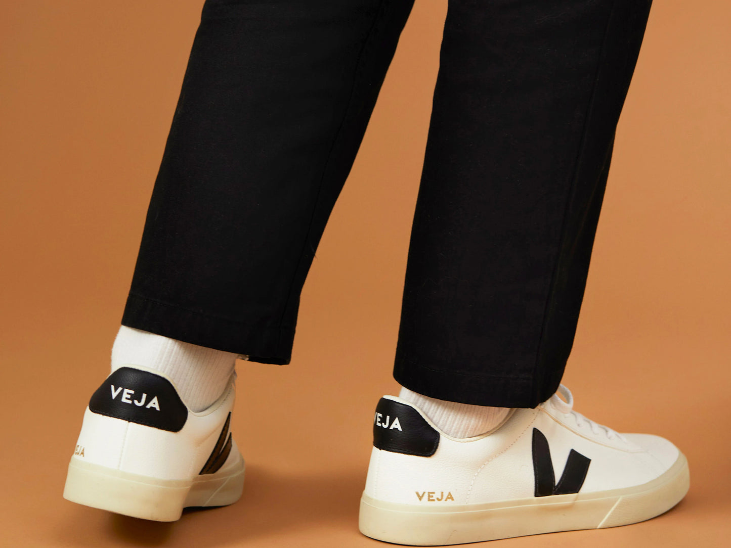 Veja Womens Campo- Extra White Black
