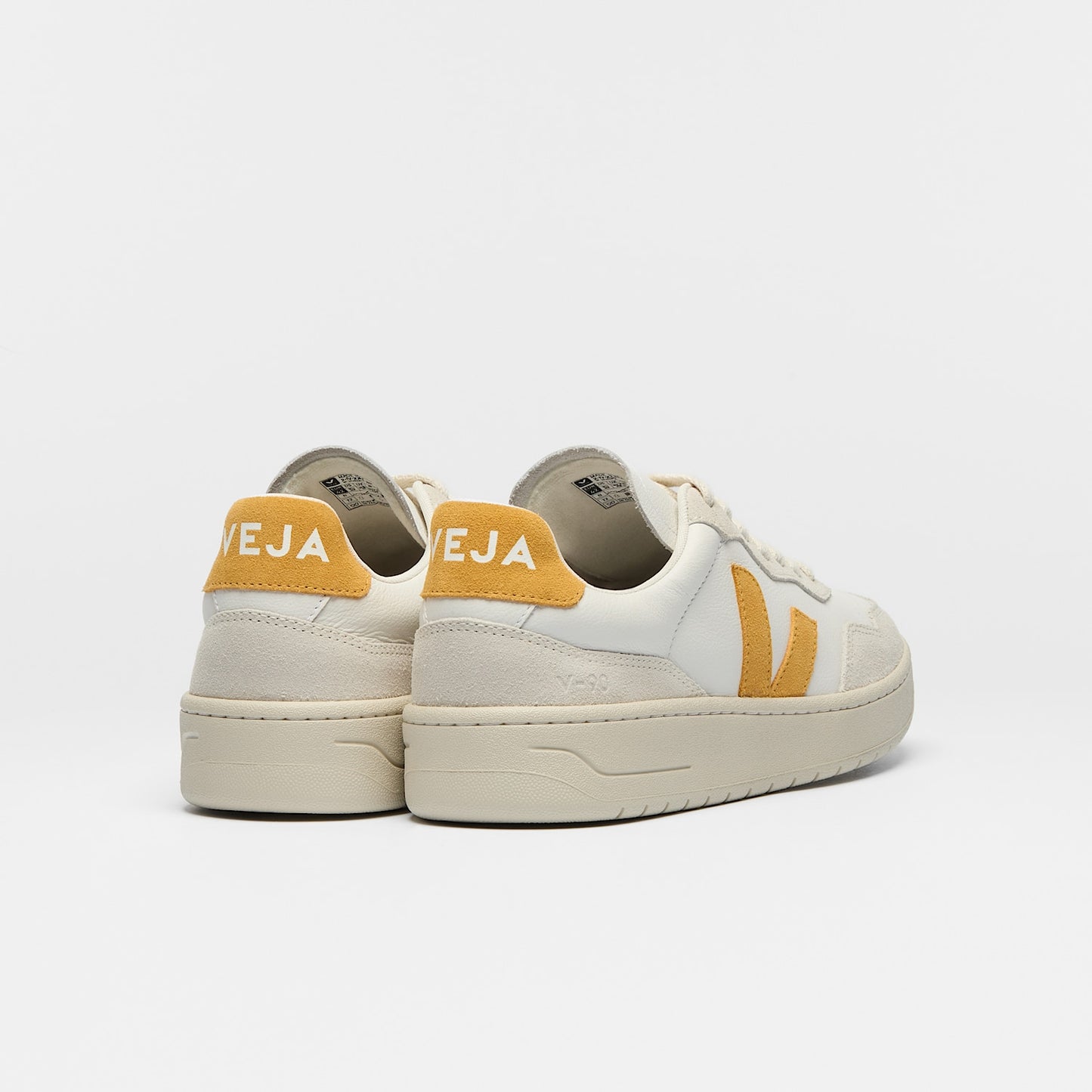 Veja Mens V90 O.T. Leather- White Safran
