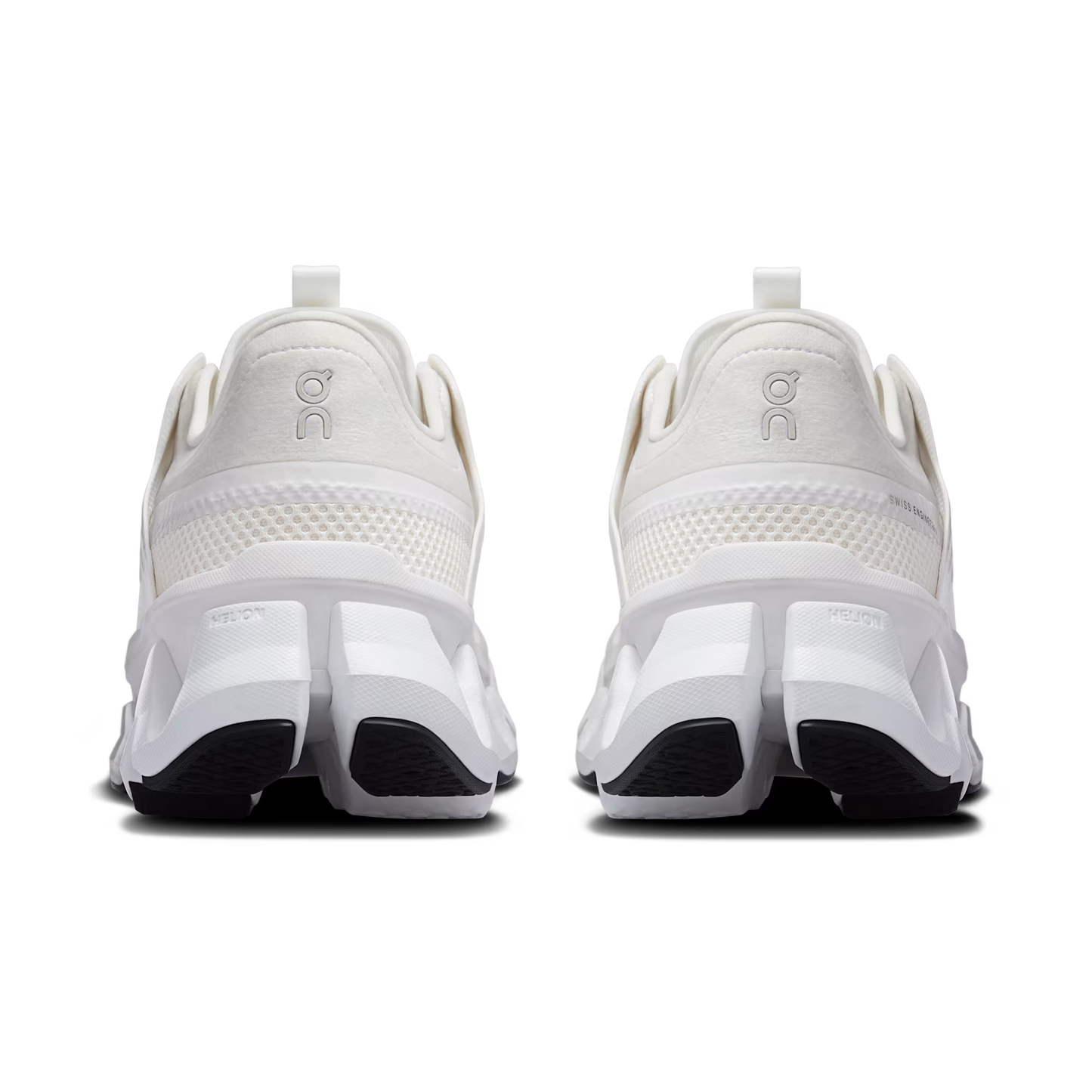 On Cloudswift Amp- White/White