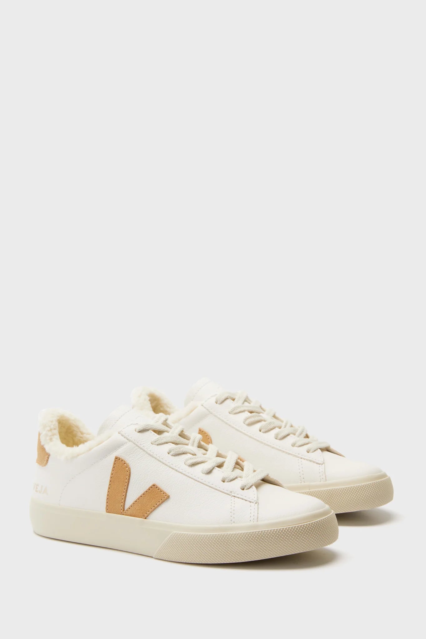 Veja womens Campo - Extra White Dessert