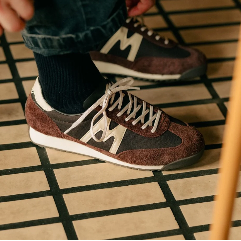 Karhu Mestari-Maroon/Cloud Cream