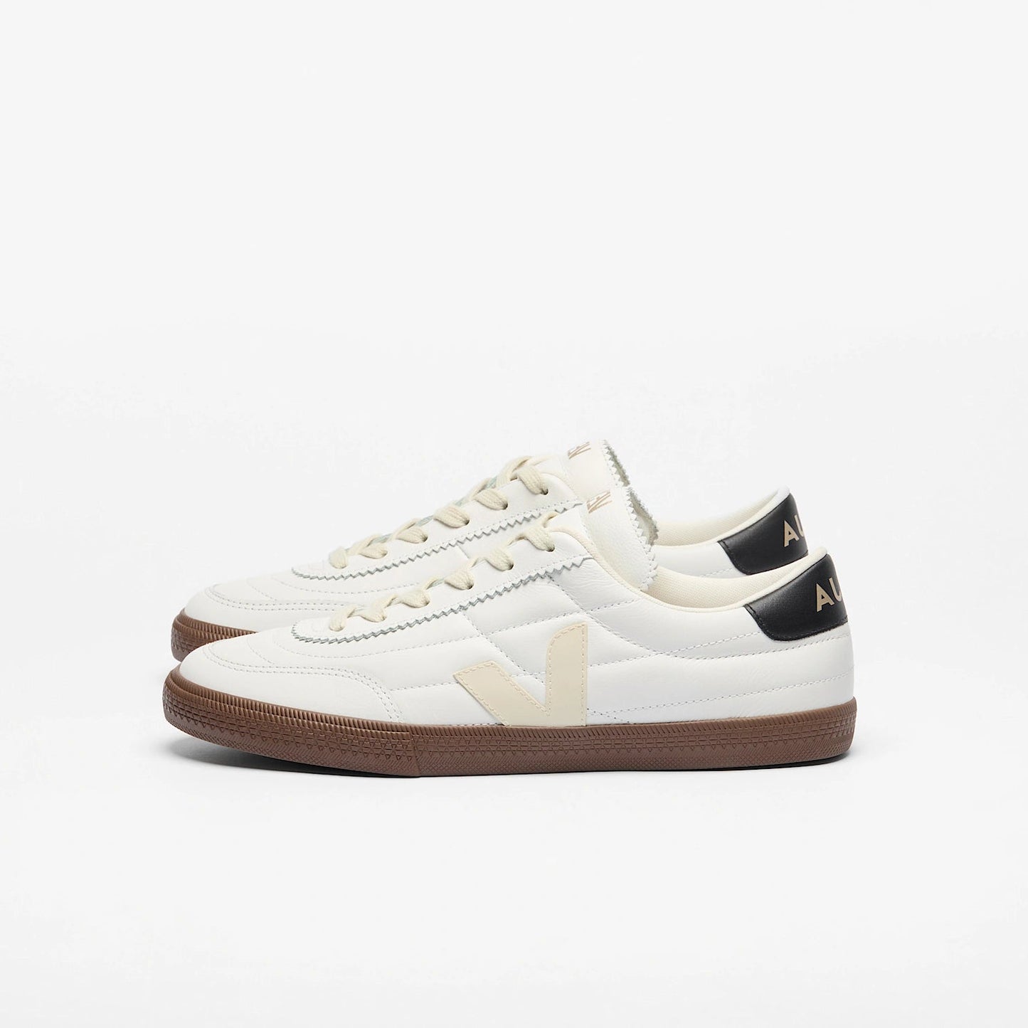 Veja Mens Panenka O.T - White Black Bark